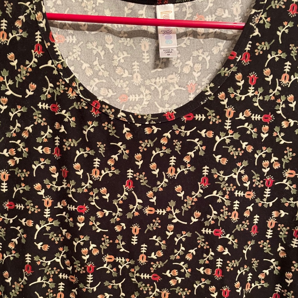 Lularoe Soft Floral Top